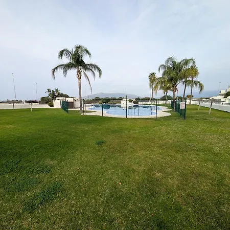 Livingtarifa Sol Apartman *