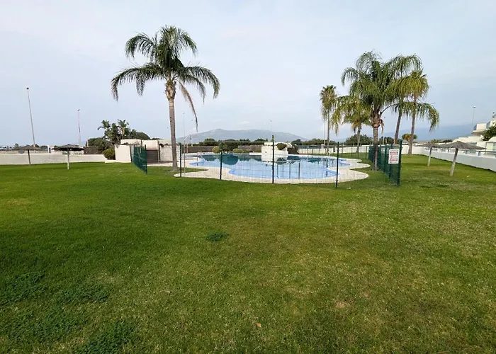 Livingtarifa Sol Apartman *